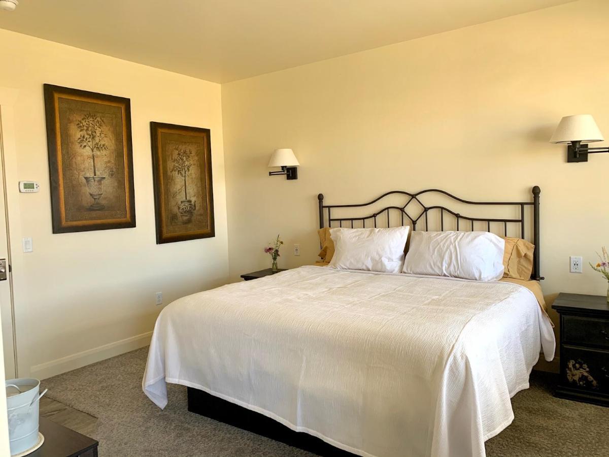 Annie's Place Bed & Breakfast Boulder Town