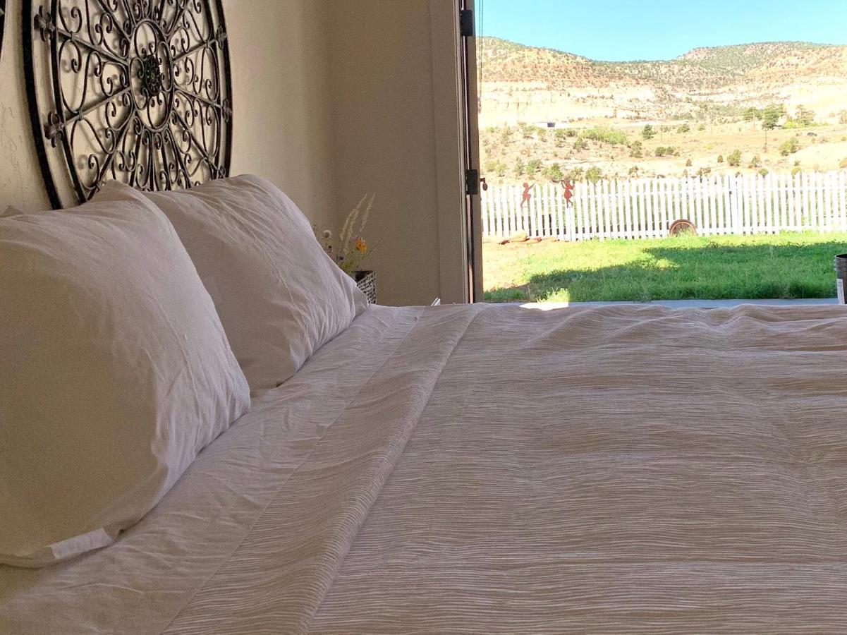 Annie's Place Bed & Breakfast Boulder Town